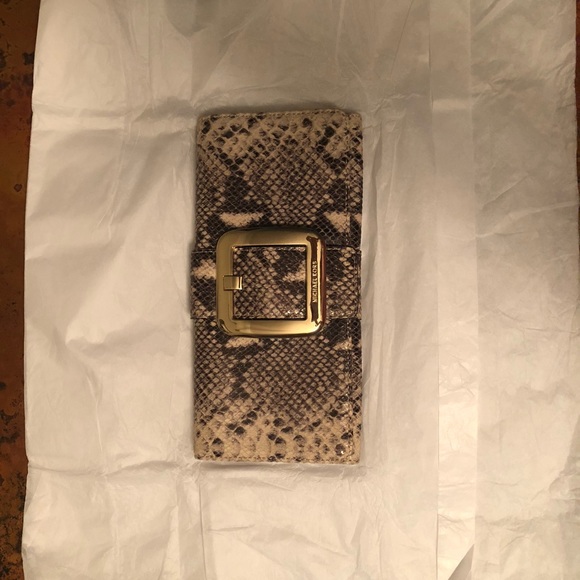 SOLD SOLD ❌Beautiful Michael Kors Animal Print - Picture 2 of 6